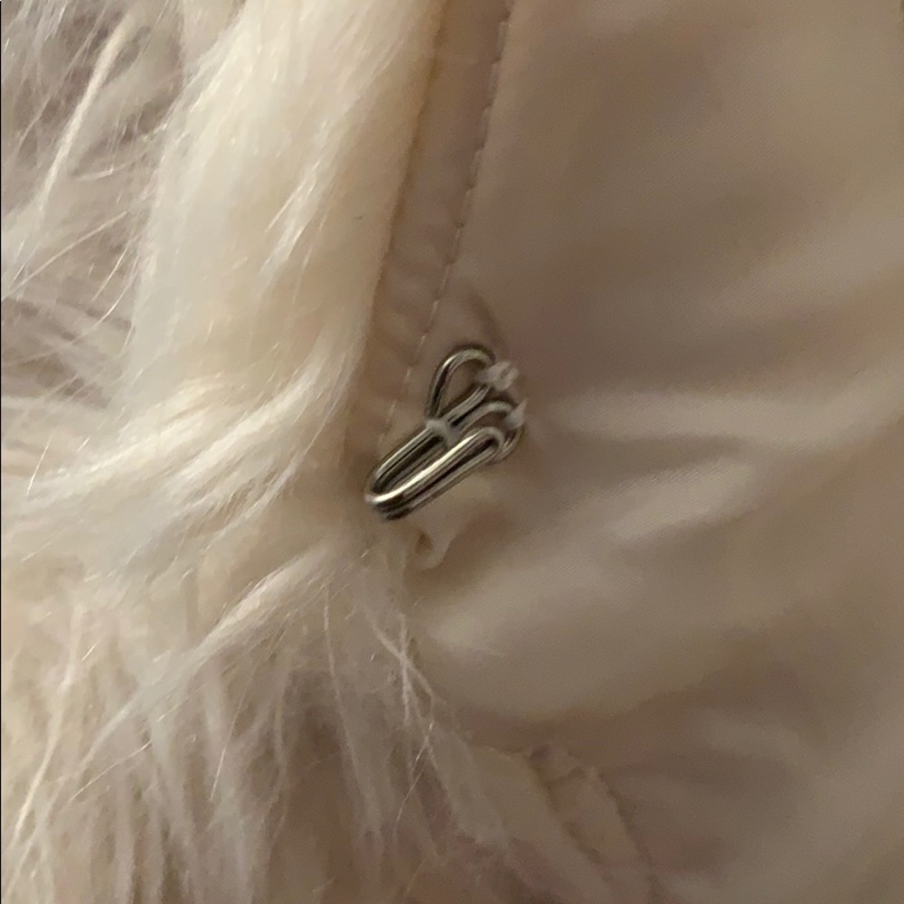 Fur Vest Size Sm - Picture 2 of 4